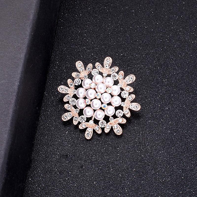 Pearl Metal Brooch Premium Accessories Yiwu Trinkets Suit High-end Corsage Exquisite Versatile Pin