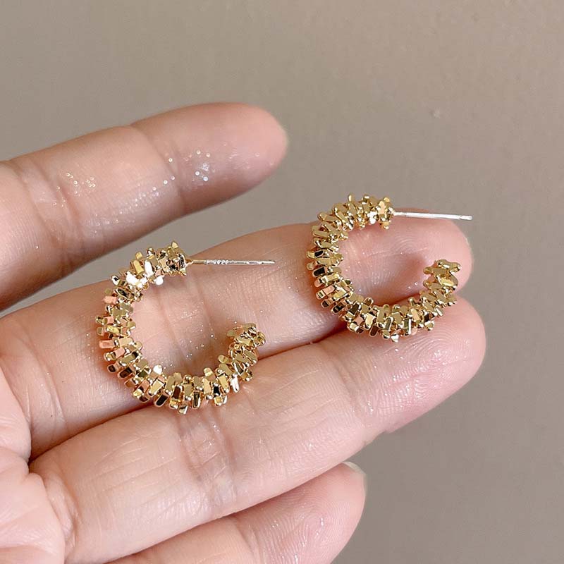 Vintage Metal Heart Stud Earring for Woman 2025 New Trendy Zinc Alloy Color Geometric Twisted Wave Earring Party Zircon Accessories