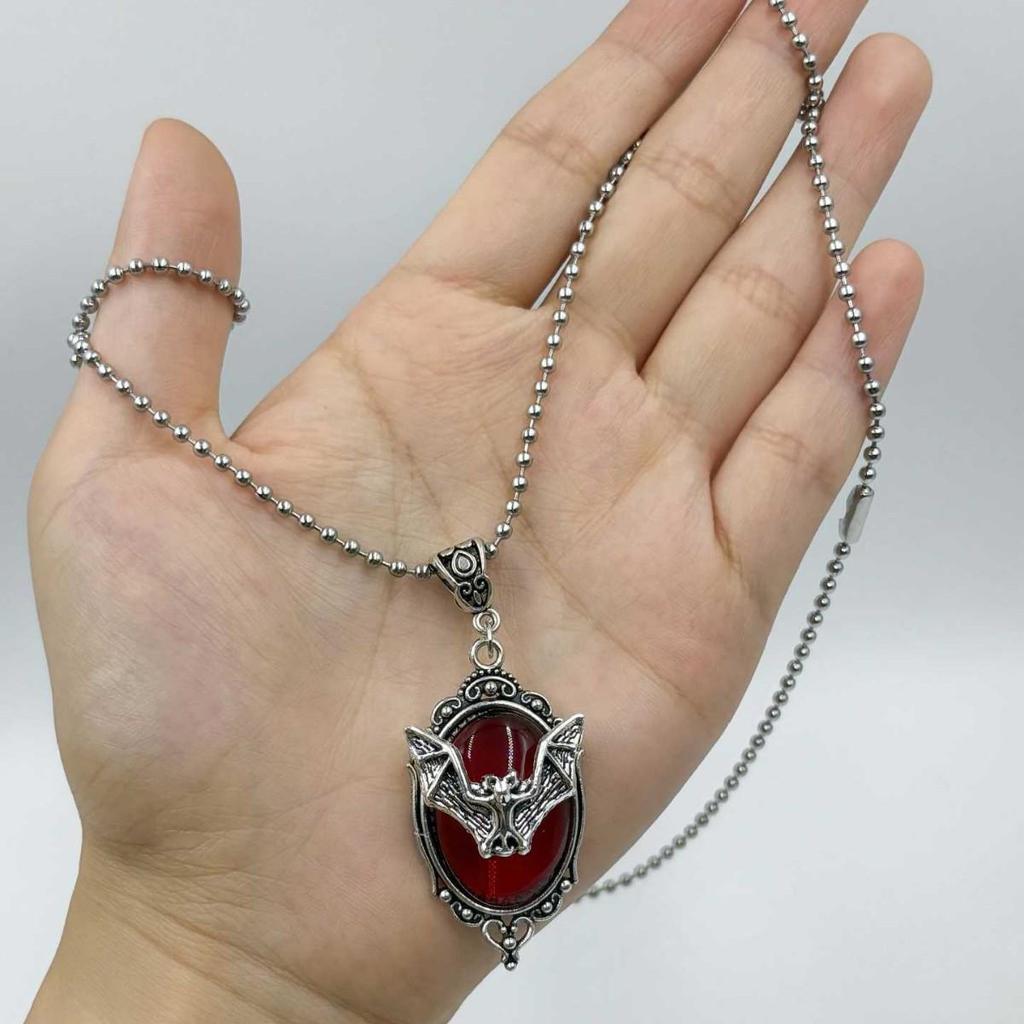 Dark Gothic Time Gem Bat Pendant Necklace - Unisex Halloween Jewelry