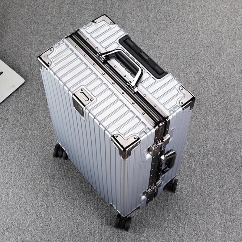 Aluminum Frame Spinner Luggage