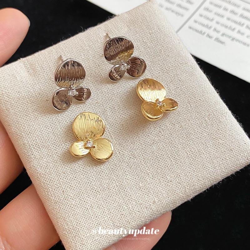 New silver needle zircon flower metal stud earrings exquisite daily versatile earrings niche design earrings women