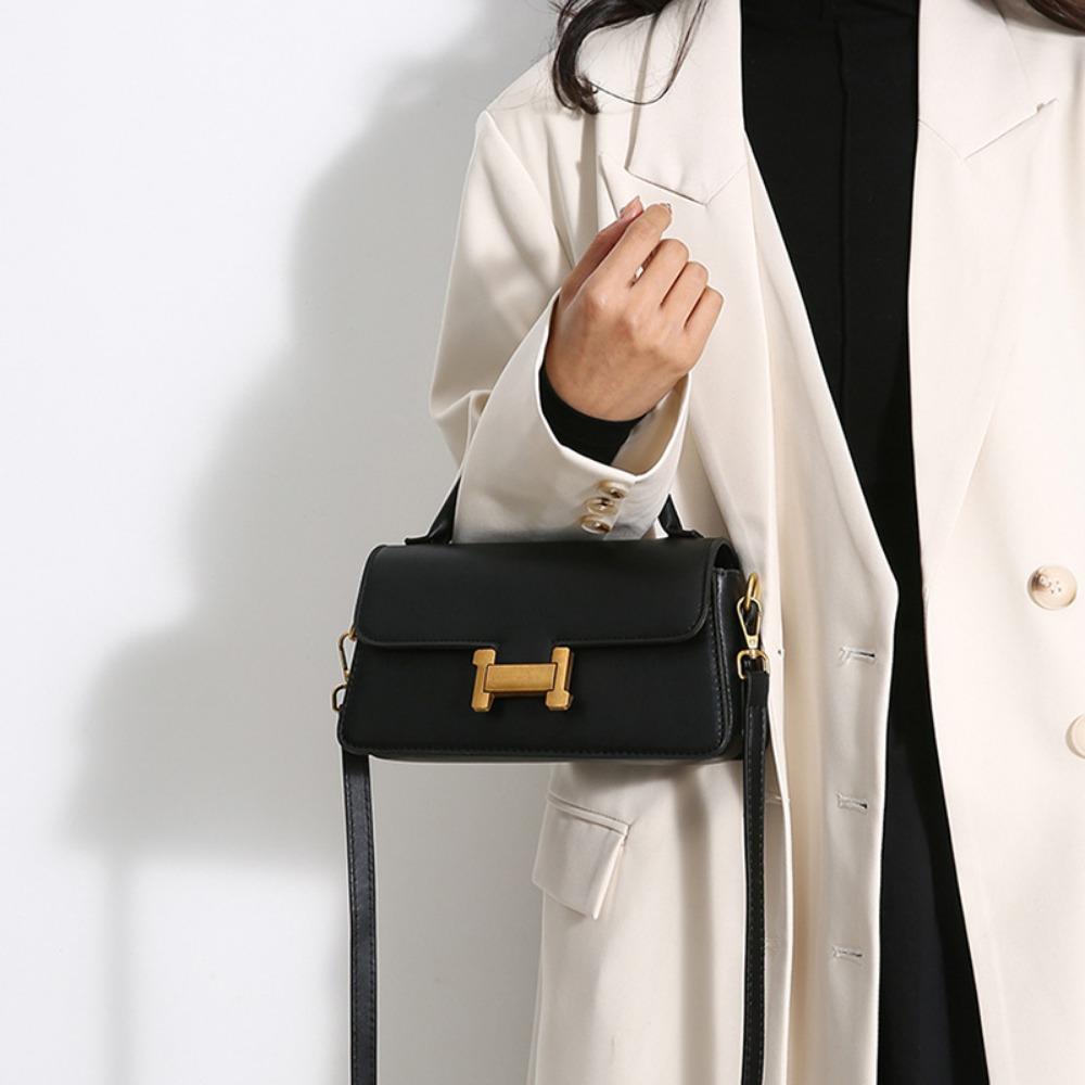 Square Bag Female Autumn And Winter New Buckle Fashion Simple Texture Single Shoulder Crossbody Bag This Year'S Popular Handbag