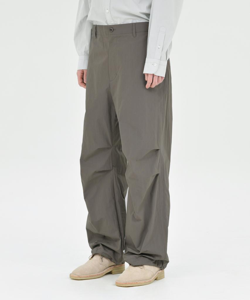 Beulaunyadeu Parachute Pants, Olive Gray
