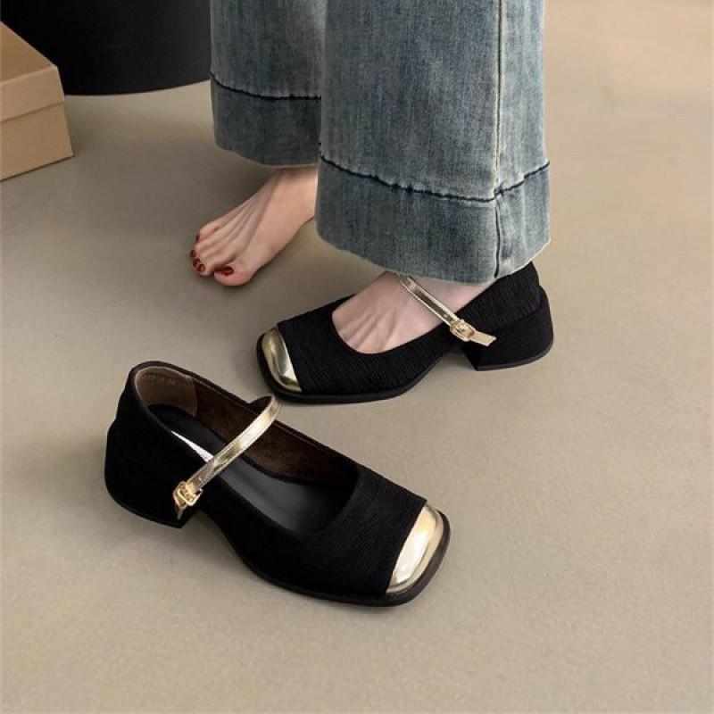 Fashion 2024 New Fashionable Metal Round Head Women's Shoes Retro Small Fragrant Style Thick Heel Mary Jane Single Shoes