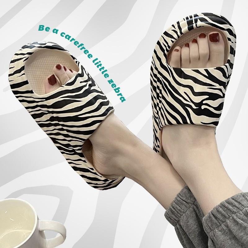 Summer New Women's Slippers Black White Stripe Printed Platform Women Slippers Lightweight Non Slip Indoor Slippers Couple Shoes
