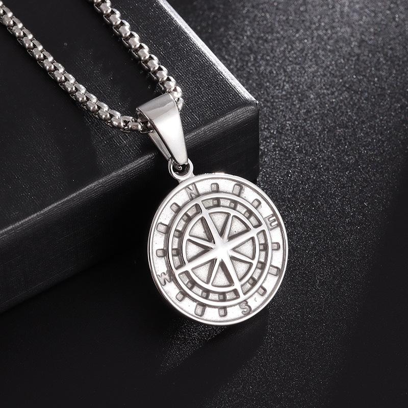 Stainless Steel Retro Mens and Womens Compass Necklace Punk Casting Compass Coin Pendant Jewelry Accessories