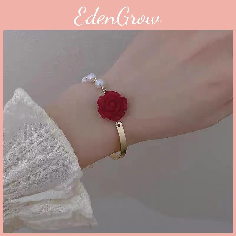 French Baroque Trendy Red Rose Pearl Bracelet With Elegant Design For Women