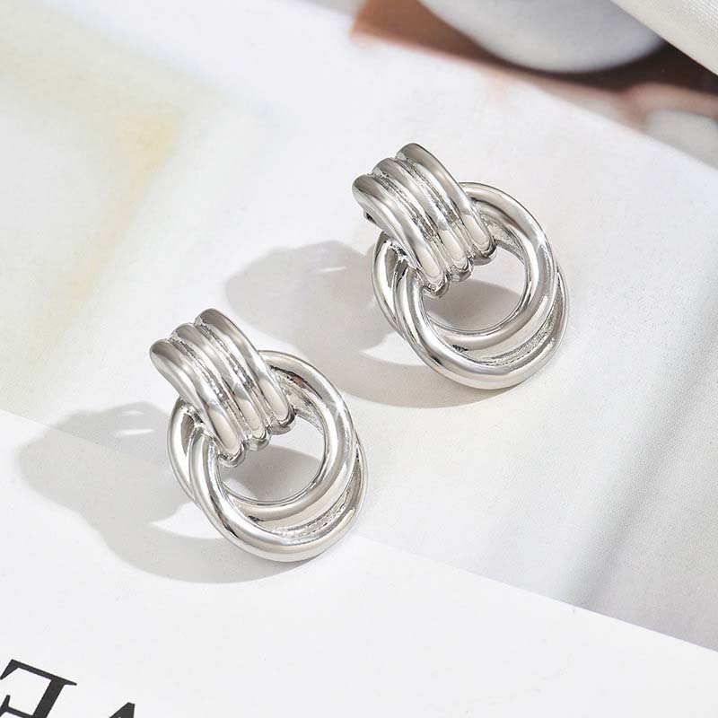 Vintage Metal Twisted Round Ear Clip Earrings for Women 2026 New Fashion Gold Color Geometric Hollow Drop Earrings Jewelry Gifts