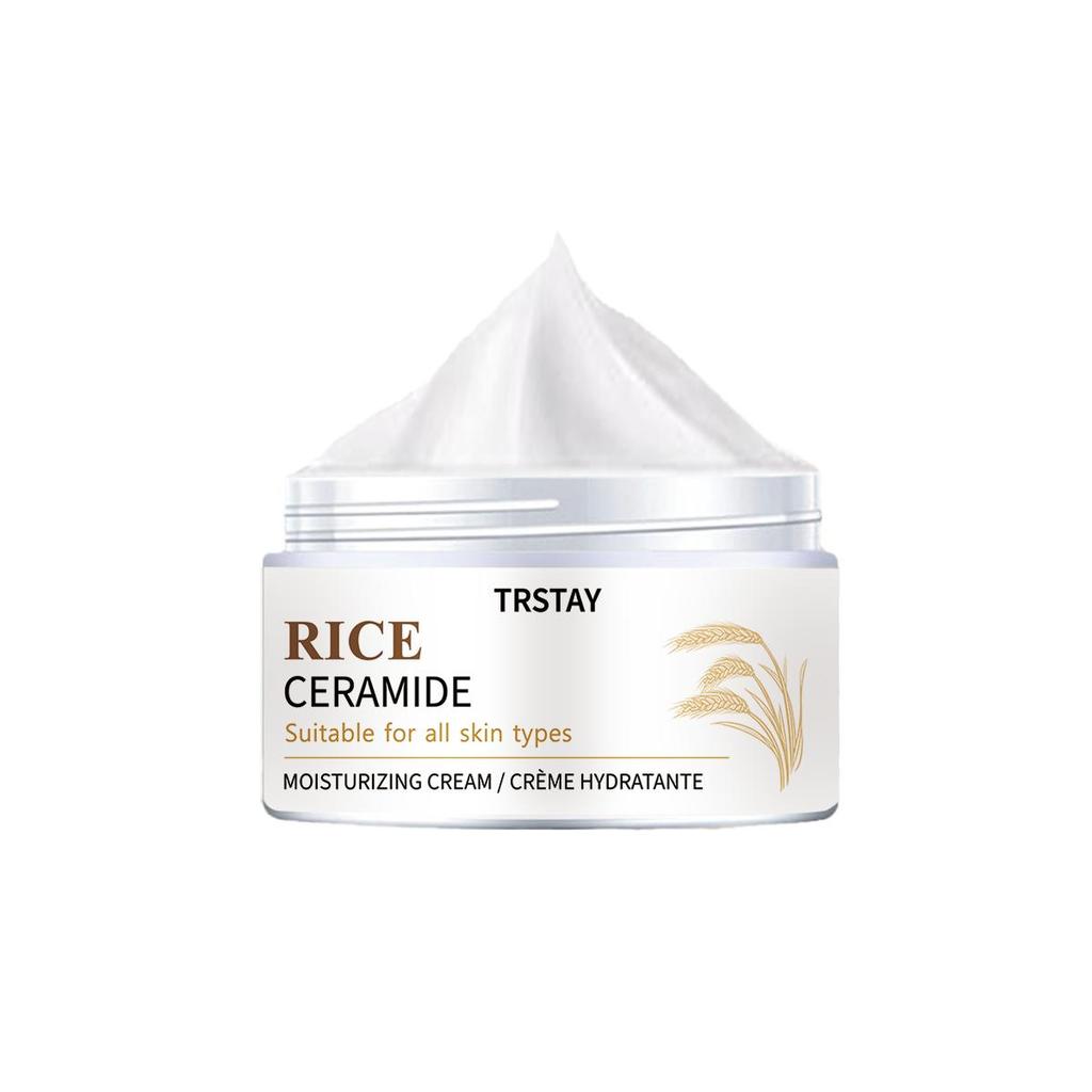 Moisturizing cream improves uneven skin tone on the face Provides moisturizing and nourishing hydration to nourish the skin