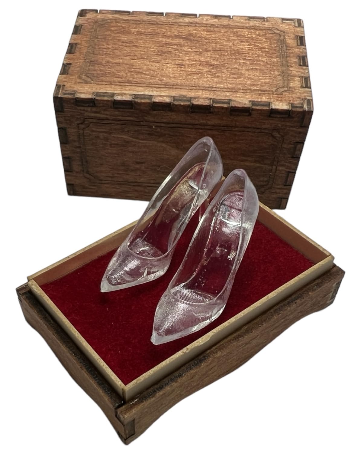 

Kobaani Model Workshop 1/12 Cinderella Glass Slipper and Wooden Box Assembly Kit SP-011