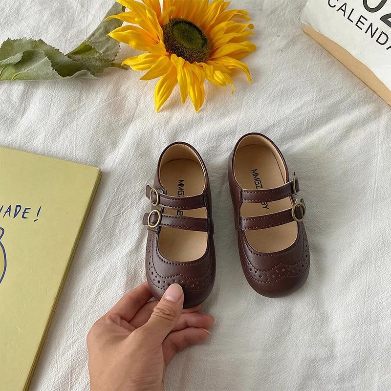 

Новая весенняя обувь принцессы, детская маленькая кожаная обувь, повседневная обувь в Корейском стиле в стиле ретро с мягкой подошвой для девочек, противоскользящая застежка-липучка 21 коричневый