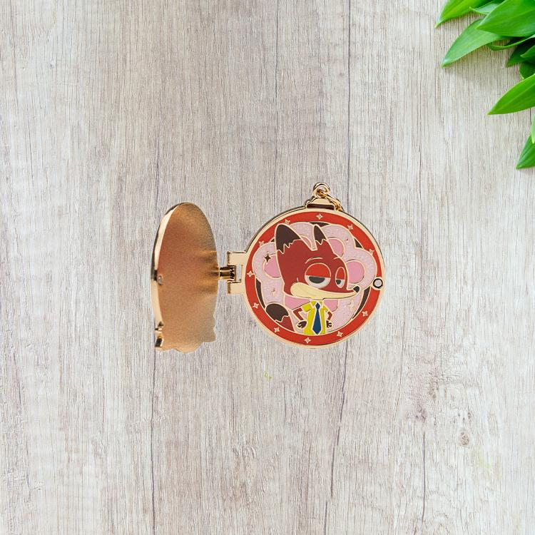 New POP MART Zootopia Double Layer Metal Badge Photo Frame Pendant Blind Box Products Single Mystery Box/Full Box 4 Pcs PPMT-2407-0054