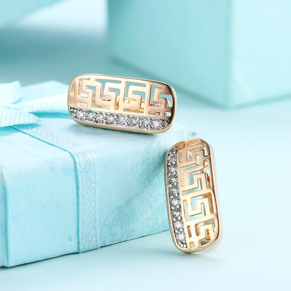 Eleganckie kolczyki w stylu boho Hollow Ball Dangle dla kobiet Vintage Gold Color Clip Kolczyki Geometryczna biżuteria Modne dodatki