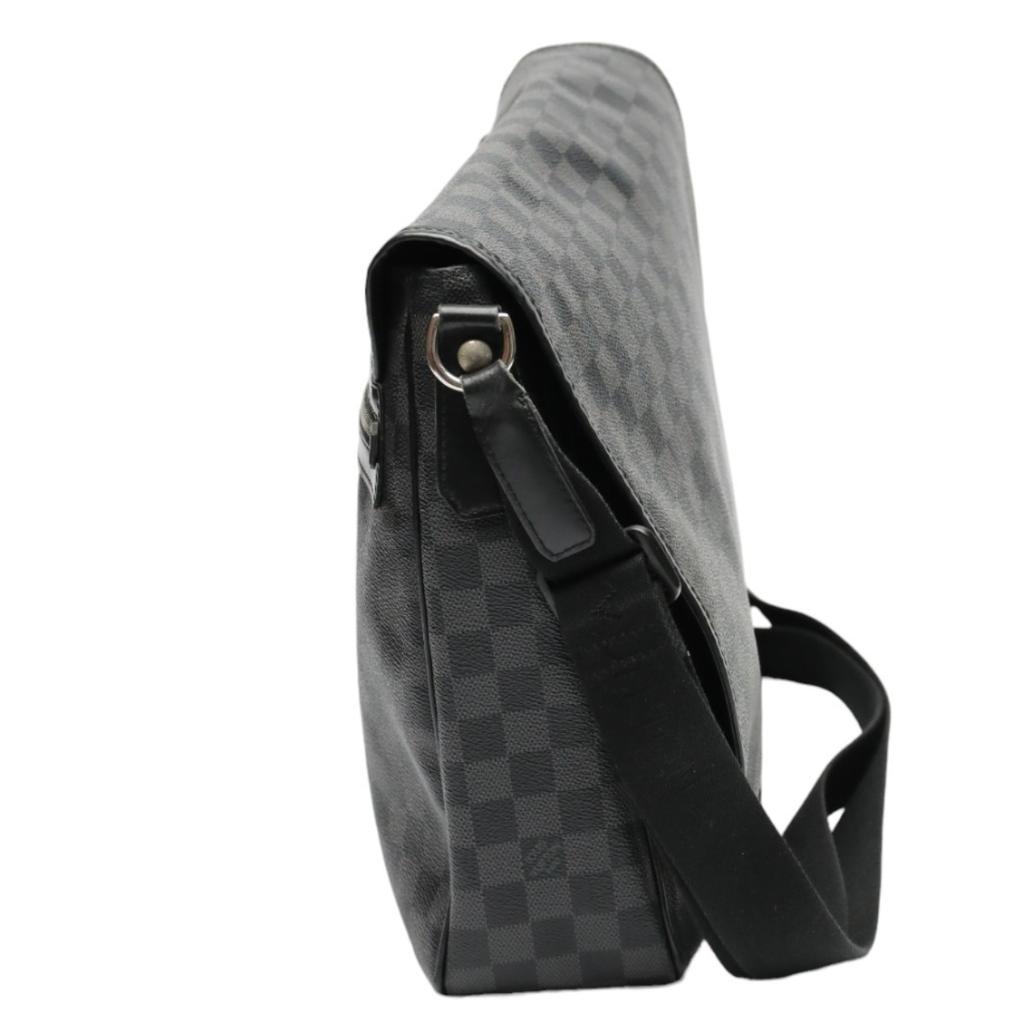 LOUIS VUITTON Damier Grafitte Daniel GM Shoulder Bag leather black unisex N58033 Used