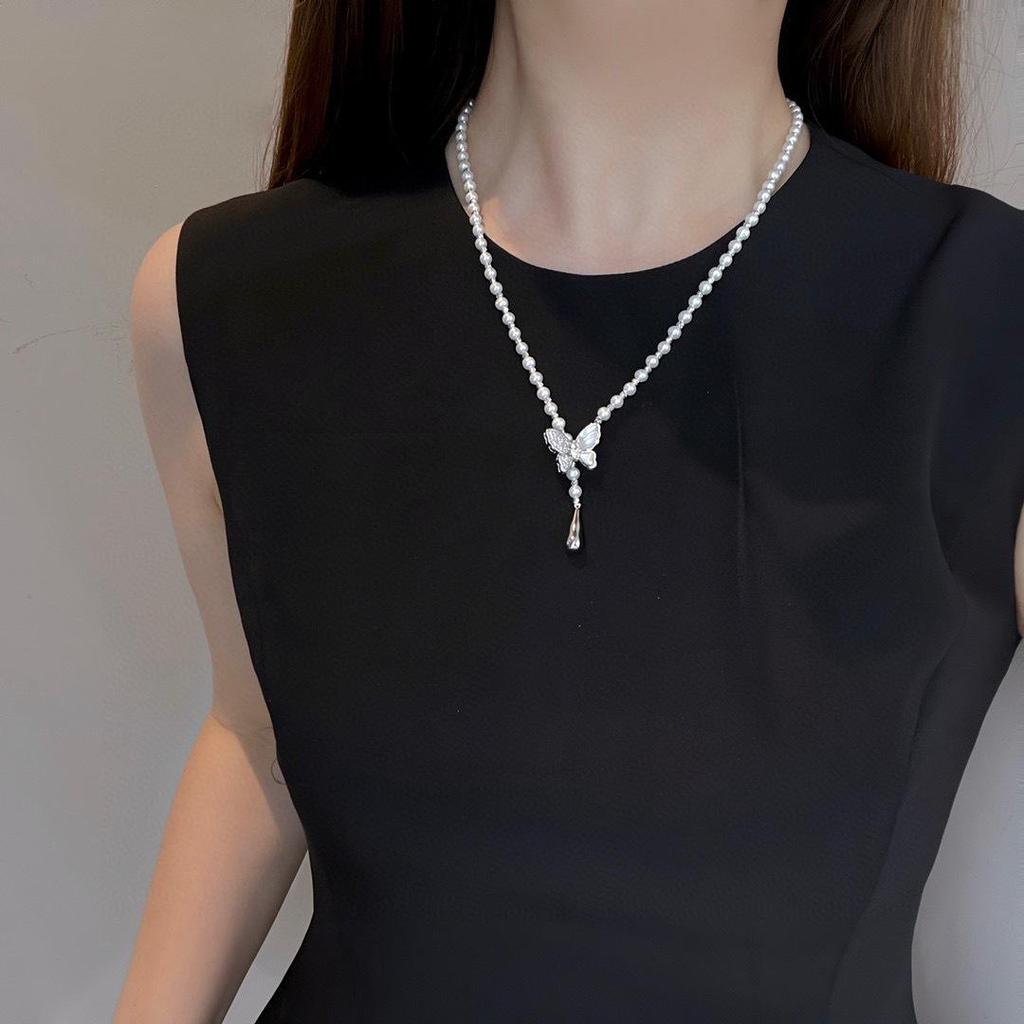 Elegant Butterfly Pearl Sweater Chain with High-Luster Freshwater Pearls - Versatile Gift for Women