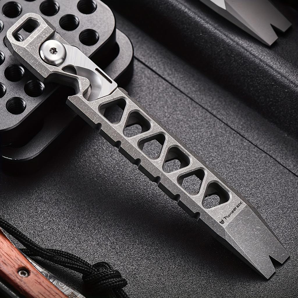 1PCS Durable Titanium Alloy Everyday Carry Pry Bar – A Multi-purpose Pocket Tool Designed Specifically for Outdoor Survival and Camping