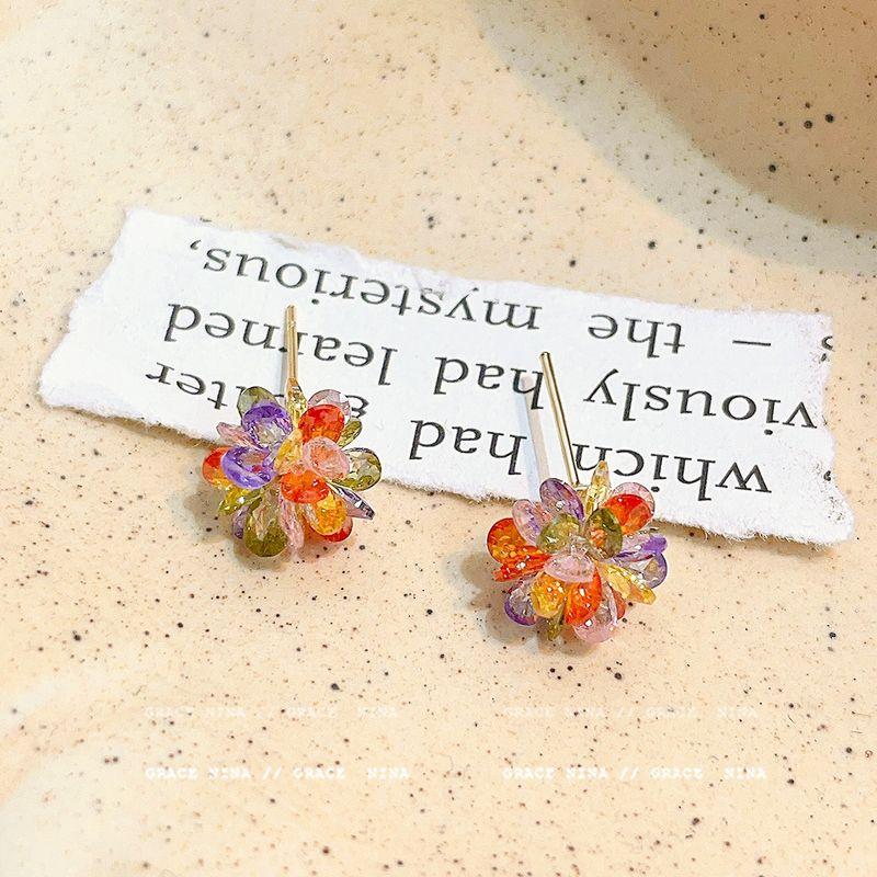 

Limited Rainbow! Summer Dopamine Crystal Flowers Stud Earrings 2025 New Arrival Stud Earrings Niche Style Design Earrings Female Crystal flower stud earrings