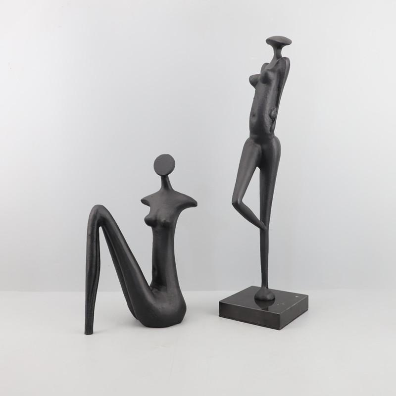 Cast Iron Black Human Sculpture Ornaments, Abstract Art Metal Figure Sculptures, Living Room Decorations, Desktop Figurines