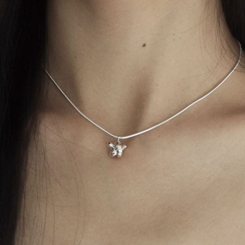 VINOOM mini knot necklace