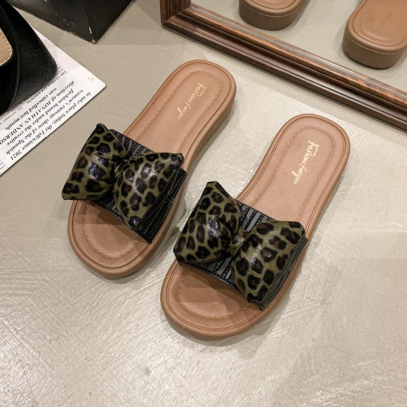 Bow Slippers Women's New Summer Leopard Print Versatile Flat Bottom Non-slip Outer Wear Schoolgirl Fashion Thick Bottom Sandals