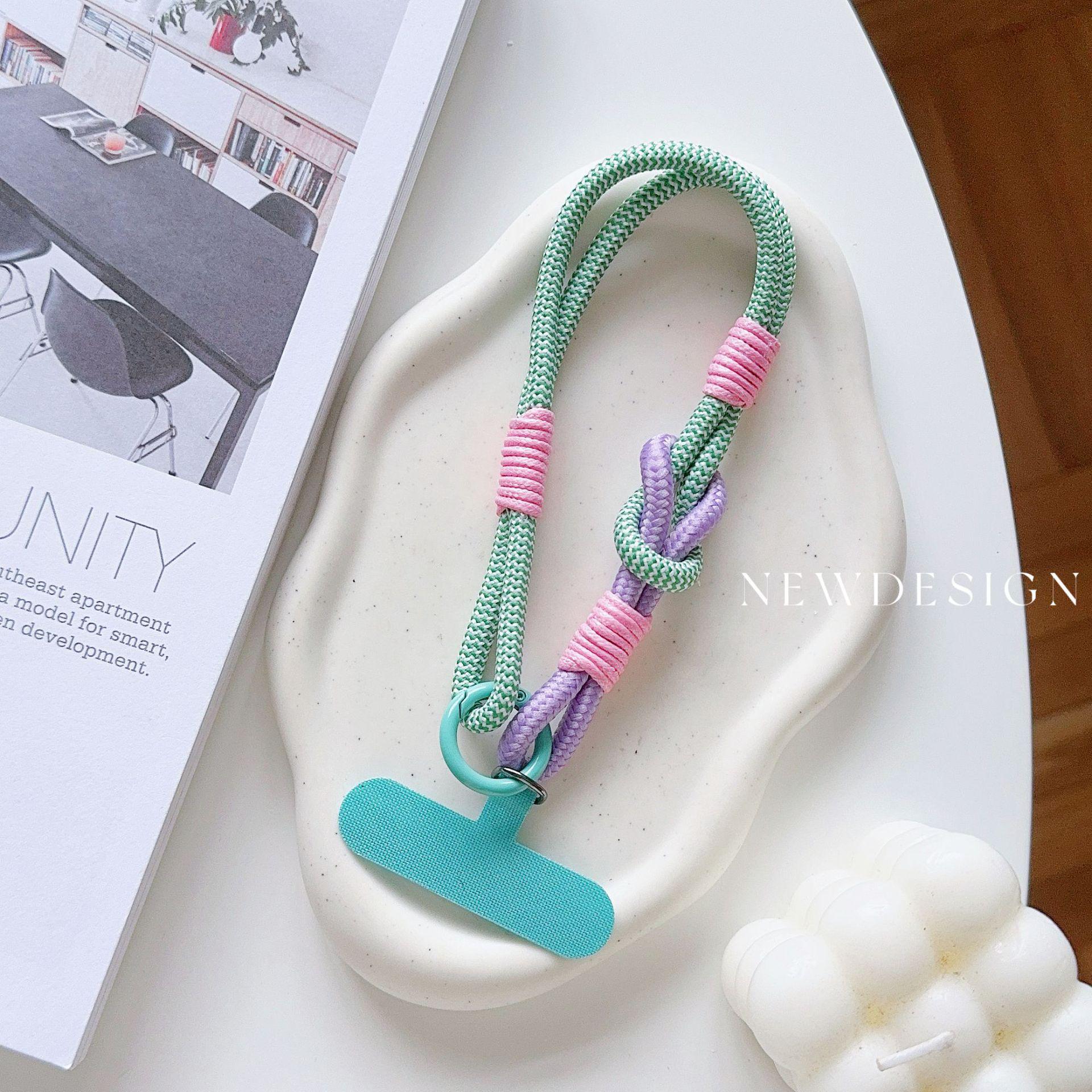 

Dopamine Cartoon Wrist Strap: Versatile Chain for Fashion Phone Cases and Handbags Dopamine Short Rope