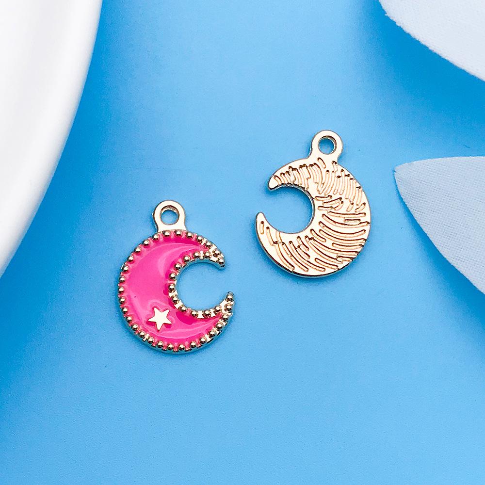 30 Cartoon Alloy Jewelry Pendants: Rose Red Drip Oil for DIY Bracelet and Handbag Accessories