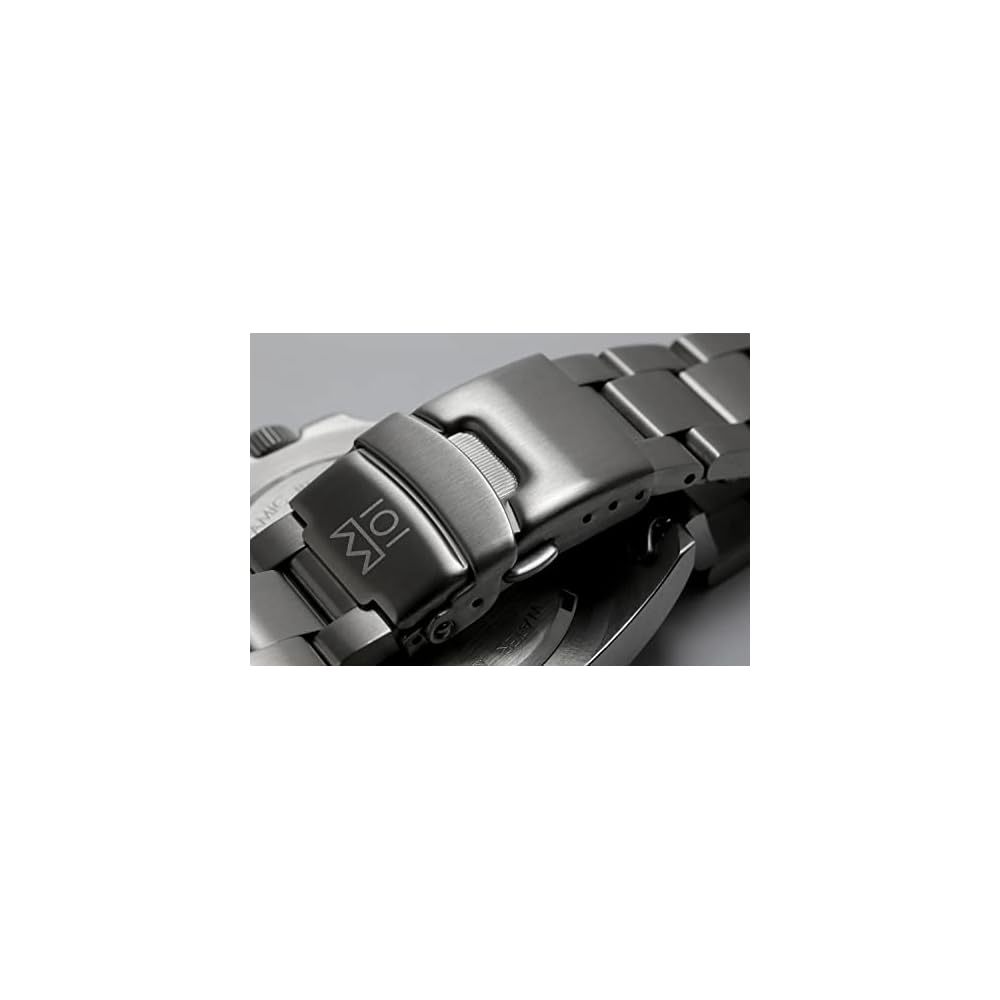 Hyakuichi 101 Diver's Watch 20 ATM Water Resistant Ceramic Bezel Sweep Second Hand Black