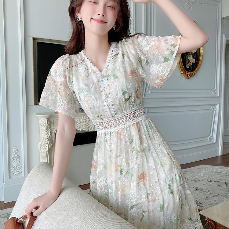 2025 New Floral Chiffon Summer Dress: Waist-Cinched, Slimming, Long Skirt Style for Vacations