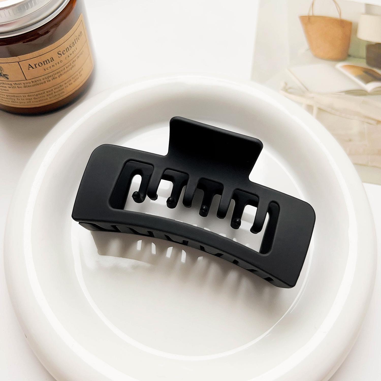 Simple hollow double-layer hair teeth, grab clips, temperament, matte hair volume, many clips, large square disc hair, shark clips, hair accessories.