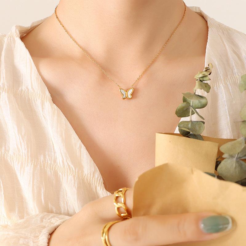 Japanese-Korean Style Butterfly Pearl Jewelry Set: Necklace & Earrings