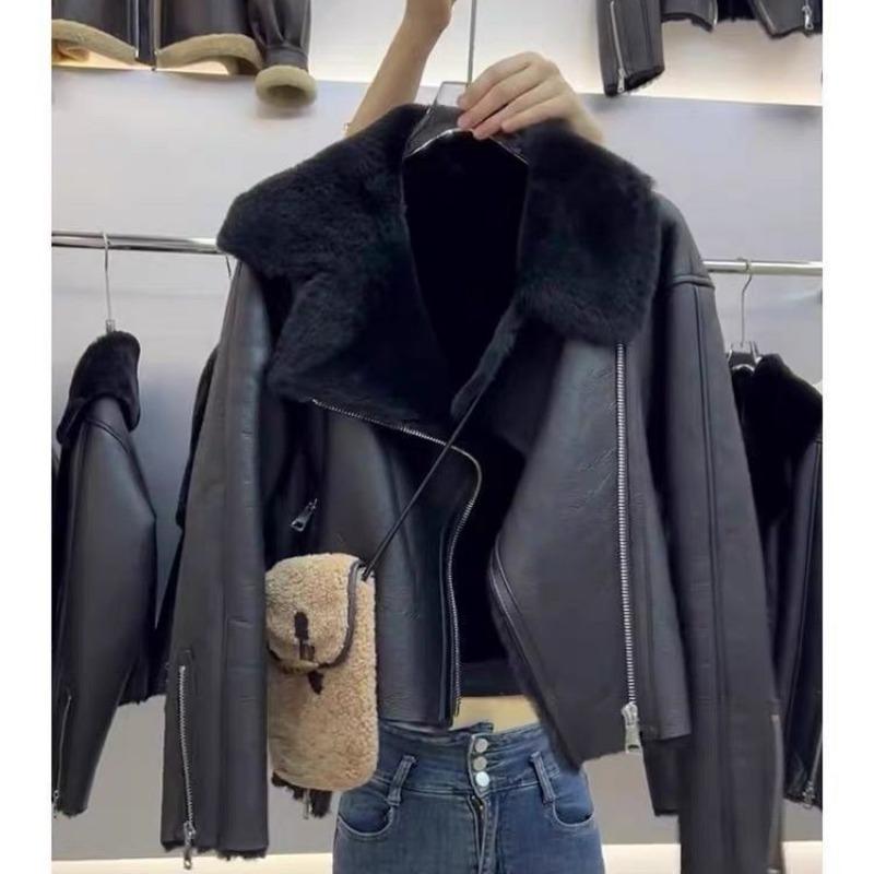 Short motorcycle suit black fur integrated lamb wool imitation fur jacket women's autumn and winter leather jacket lapel jacket