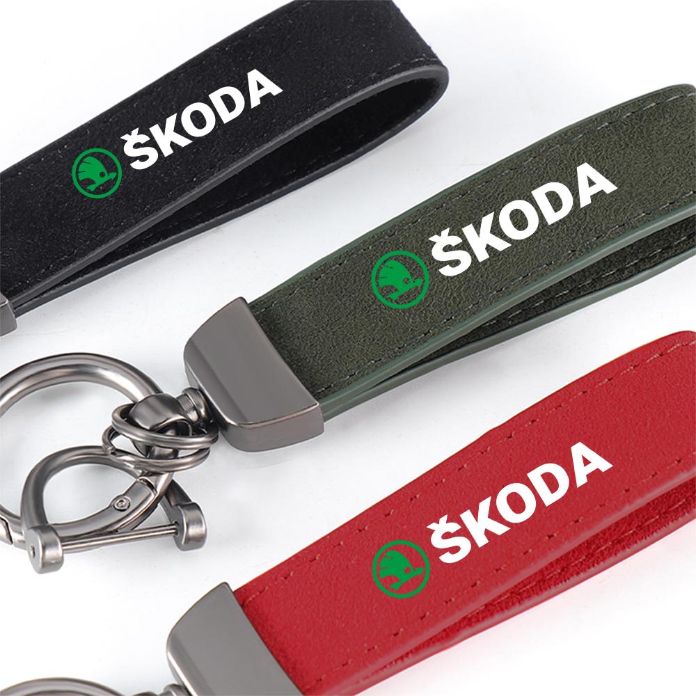 Car Keychain Suede Leather Car Keyrings Auto Accessories For Skoda Rapid Scala Kodiaq Fabia Kamiq Karoq Octavia A5 Superb S VII fxdj44