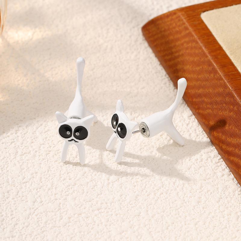 Cute kitten animal simple stud earrings creative cartoon personality earrings independent station