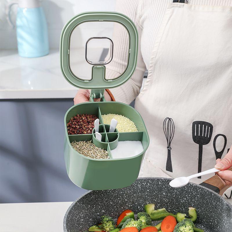 Boîte à Assaisonnements 4 en 1 avec Cuillère Pot à Épices Multi-Compartiment Salière Poivrière Pots à Épices Accessoires de Cuisine Récipient à Condiments