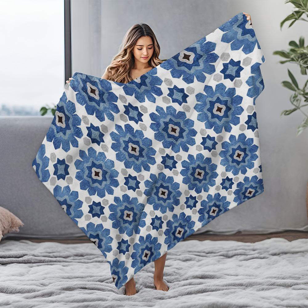 Blue Floral Pattern Throw Blanket Soft Cozy Sofa Bed Decorative Throw Blanket for Living Room Bedroom Kids Room