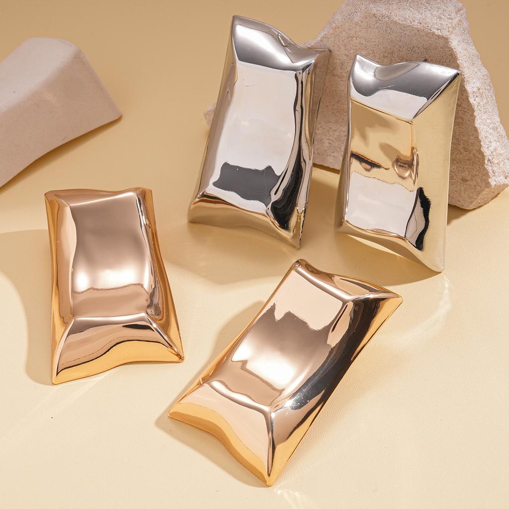 European and American Metal Light-sensitive Surface Irregular Rectangular Steel Needle Earrings Are Cold and Exaggerated, Niche Earrings