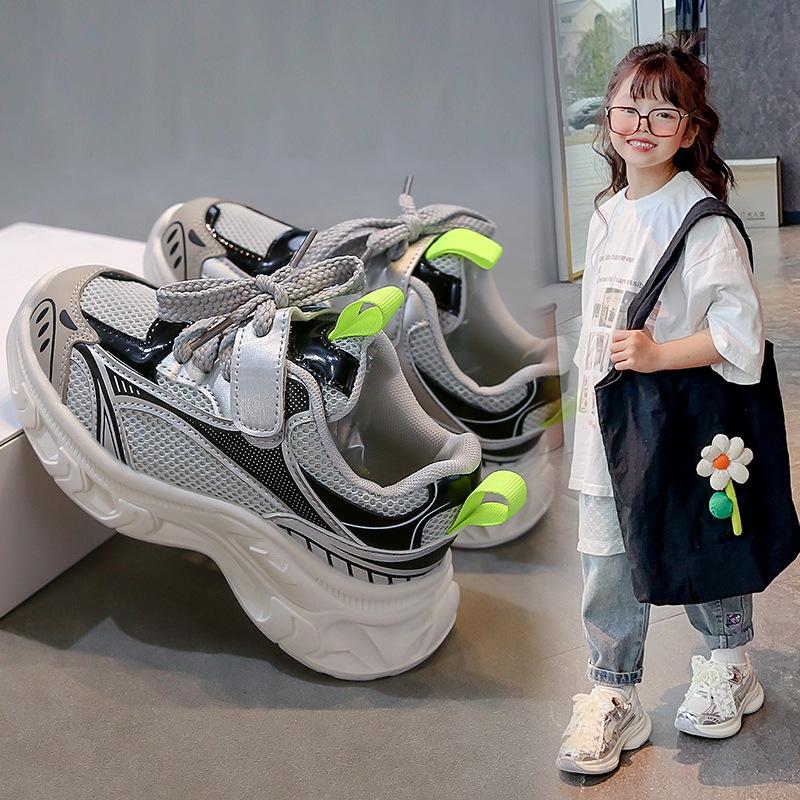 2025 New Spring Children's Sports Shoes Boys and Girls Mesh Shoes Breathable and Lightweight Running Shoes Children's Shoes