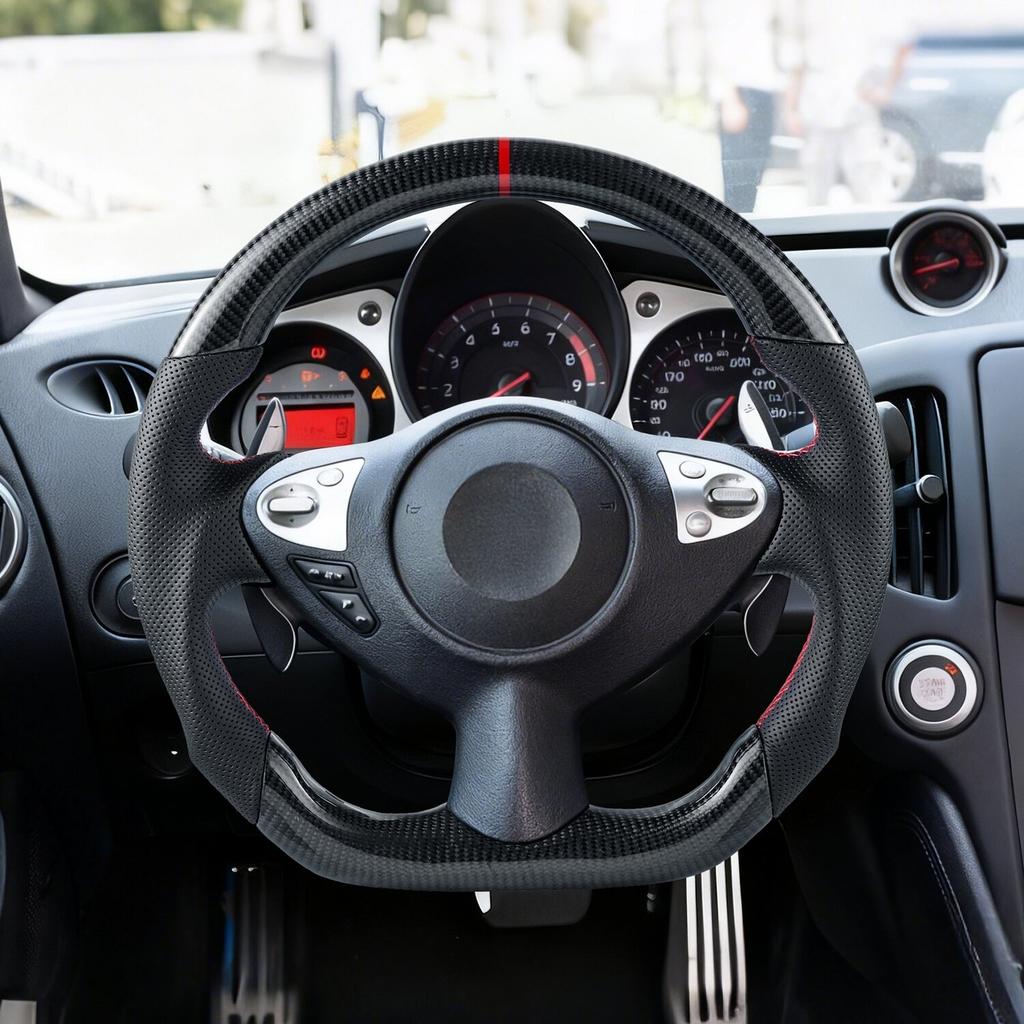 Volante per Nissan 370Z 2008-2020, Volante in Fibra di Carbonio a Forma di D con Fondo Piatto, Impugnatura in Pelle con Texture Antiscivolo e Cuciture Precise,