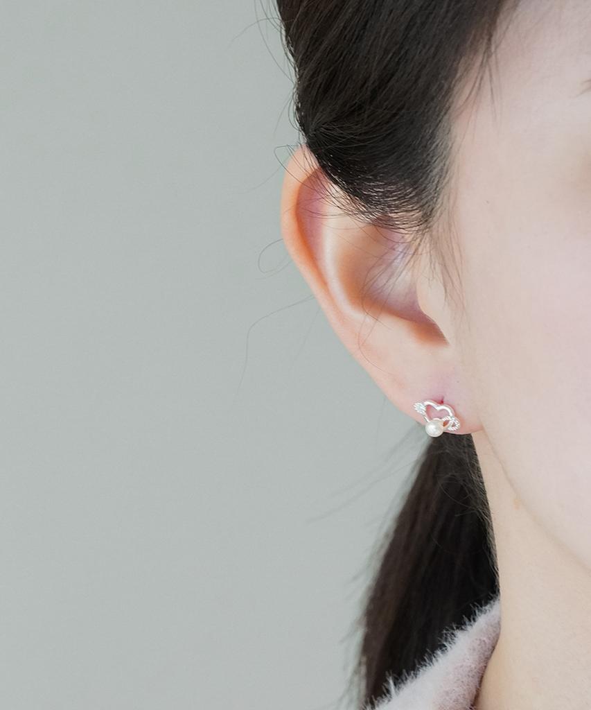 Alleun Silver 925 Heart Cubic Freshwater Pearl Stud Earrings