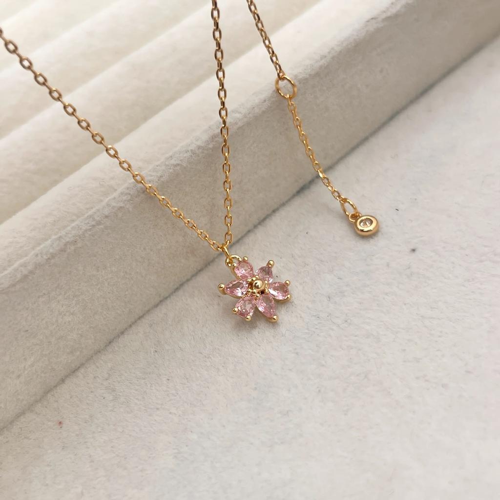 Inlaid Zircon Flower Collarbone Chain, Fashionable And Elegant Design Temperament Versatile Necklace