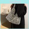 Chic And Modern Crossbody Tote Bag For Women With Magnetic Closure And Phone Pocket