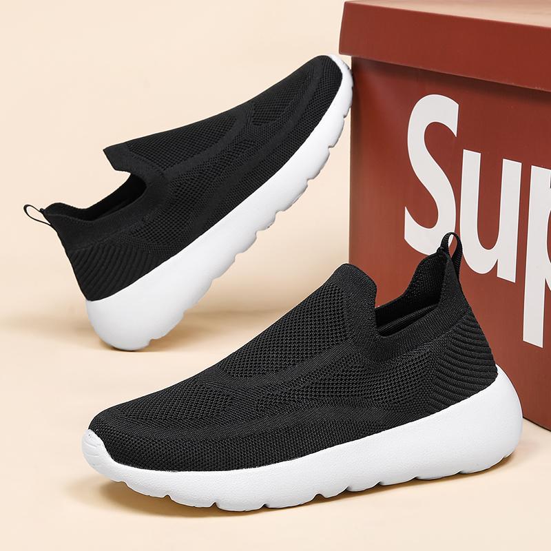 2025 New Comfort Breathable Summer Sports Mesh Slip-on Flying Woven Lightweight Couple Models More than Casual Walking Shoes