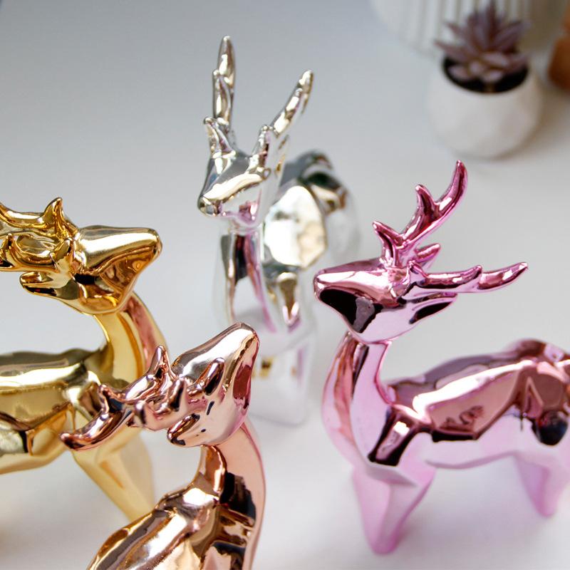 Minimalist ceramic deer reindeer desktop decoration, abstract Nordic style TV cabinet foyer Christmas decoration