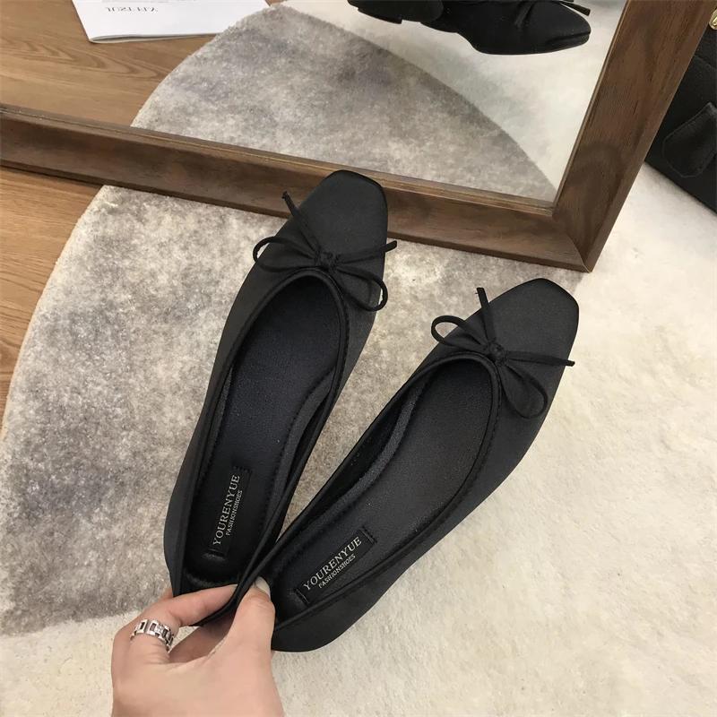 Fashion Luxury Lace Tie Leg Silk Ballet Flats Woman Square Toe Bowknot Ballerinas Ladies Wedding Mary Janes Shoes Woman Shoes