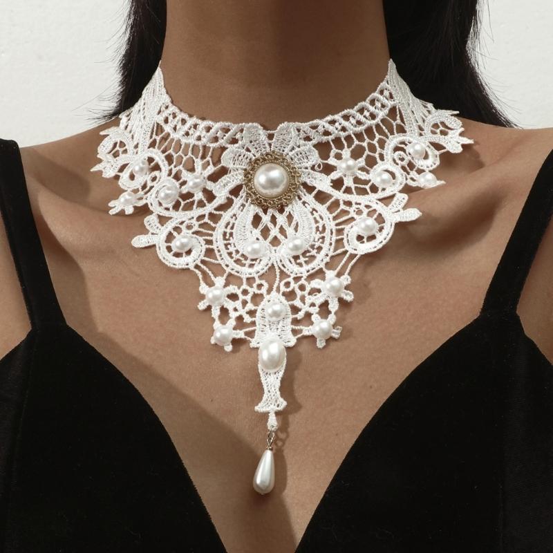 Gothic Lace Choker Necklace with Crystal for Women Girls Halloween Cosplay Party Custume Vintage Thick Choker Gifts