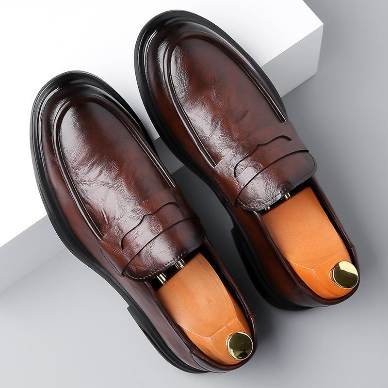 Leather Doudou Shoes Men's 2025 Spring New Breathable One-pedal Men's Loafers Soft-soled Versatile Casual Leather Shoes