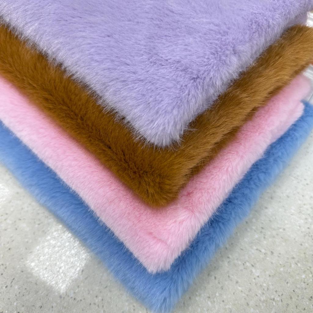 380g Glossy Faux Mink Fur Fabric for Toy and Clothing - High and Low Pile, Attractive Mink Cub Design