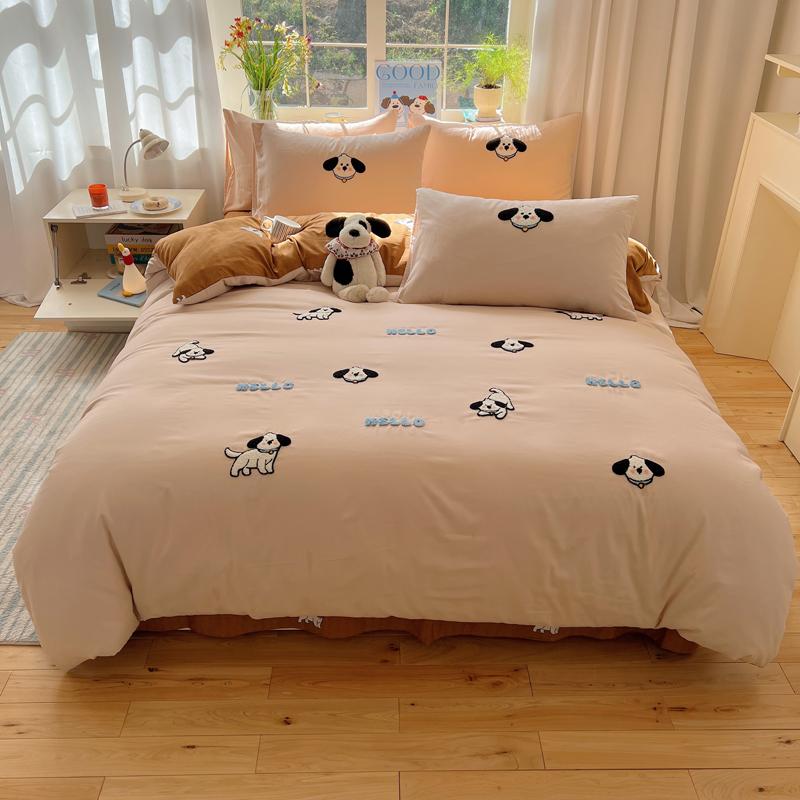 New Cartoon Duvet Cover Set Towel Embroidery Bedding Set Double-Sided Design Bed Sheet Set Adult and Children Bedroom Decor