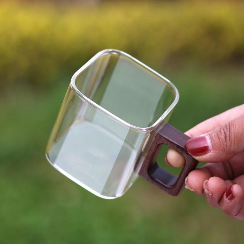 Small Capacity Freshly Ground Coffee Glass Coffee Cup with Walnut Handle Family Breakfast Milk Tea Cup and Mug Drink