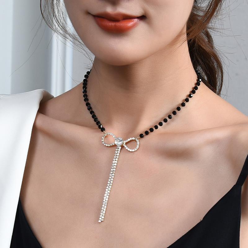 Elegant Korean Style Bowknot Zircon Necklace Perfect For Autumn Winter Fashion Lovers